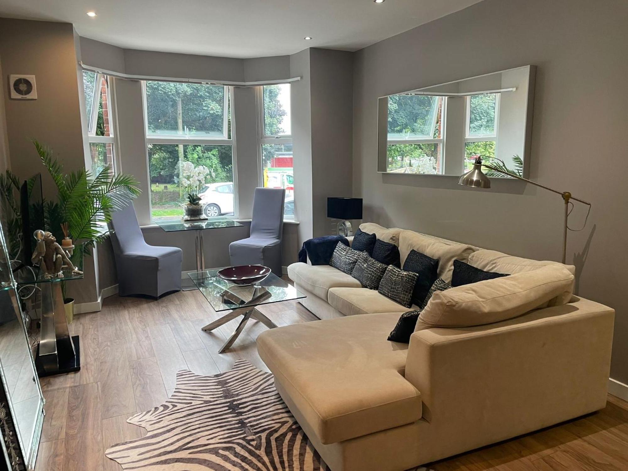 Spacious Central 2Bed Apartment Wilmslow Exterior photo