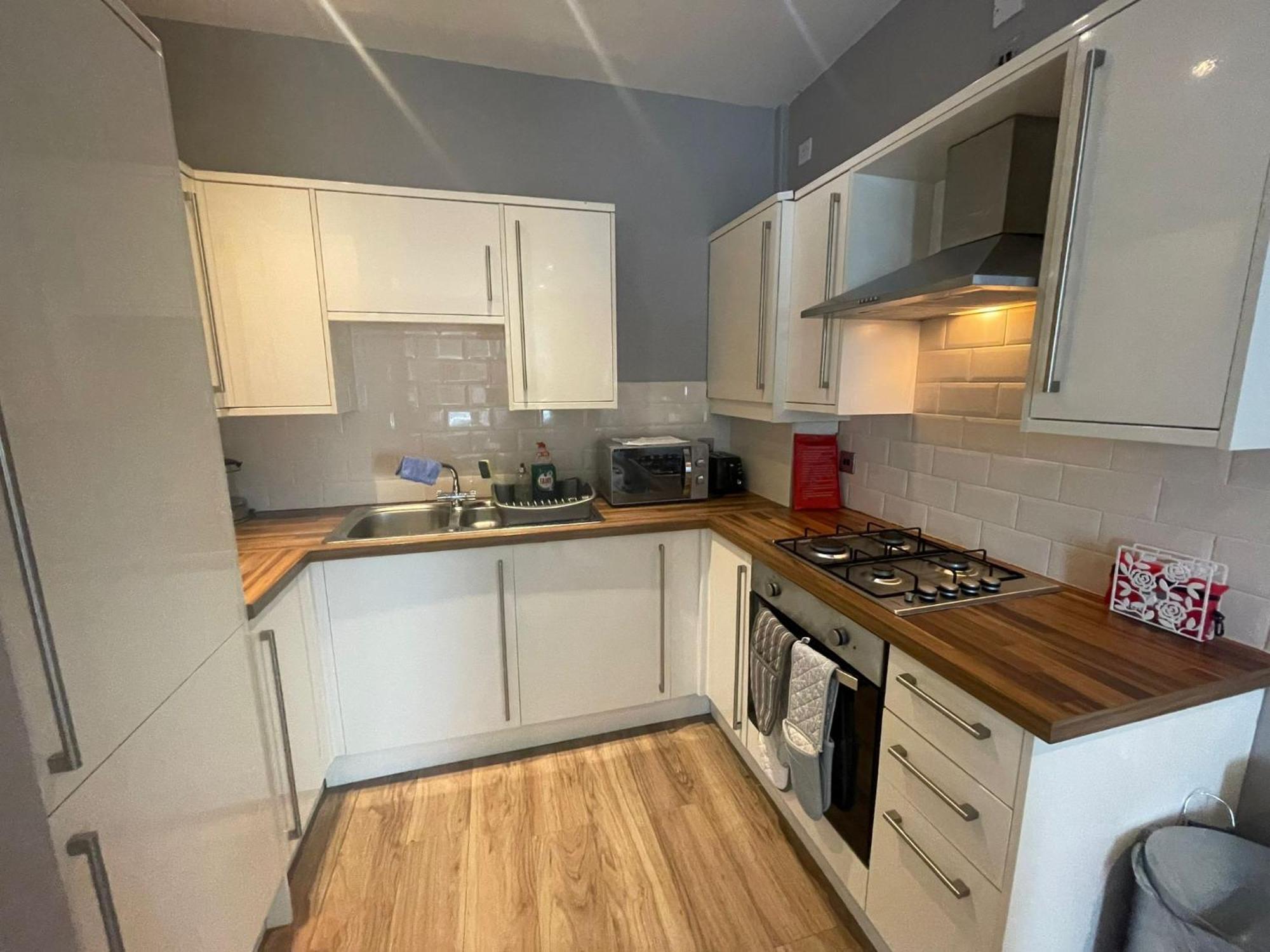 Spacious Central 2Bed Apartment Wilmslow Exterior photo